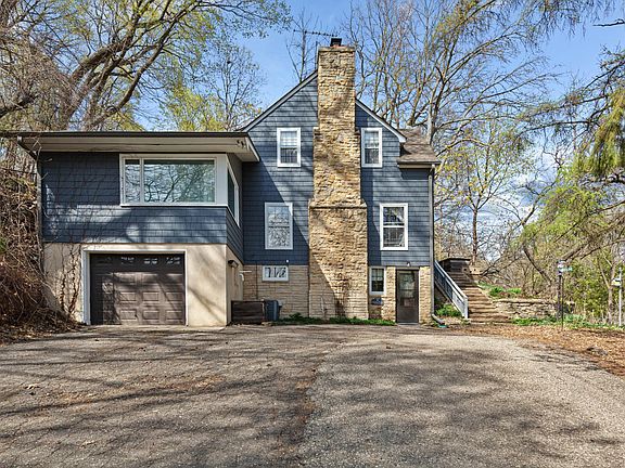 2nd image of 5 Walden Pl