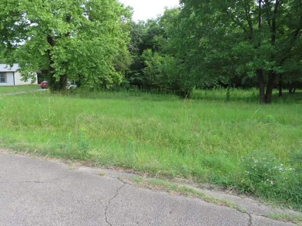 (undisclosed Address), De Kalb, TX 75559