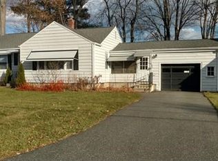 67 Kane St, Springfield, MA 01119