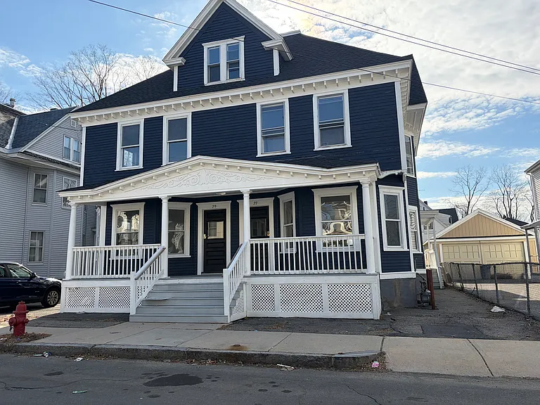 27 Burtt St #1 — Photo 9