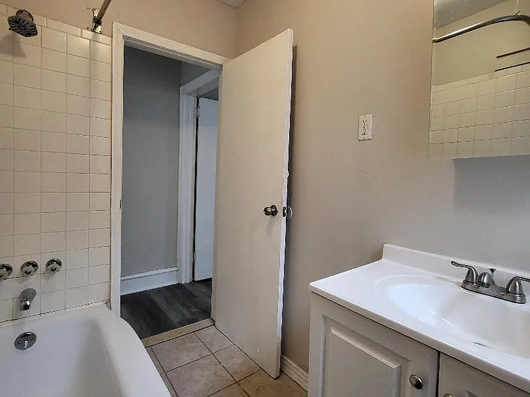 230 S Frazier St — Photo 29