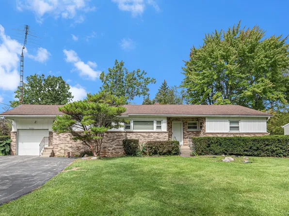 3441 E Maple Ave, Burton, MI 48529