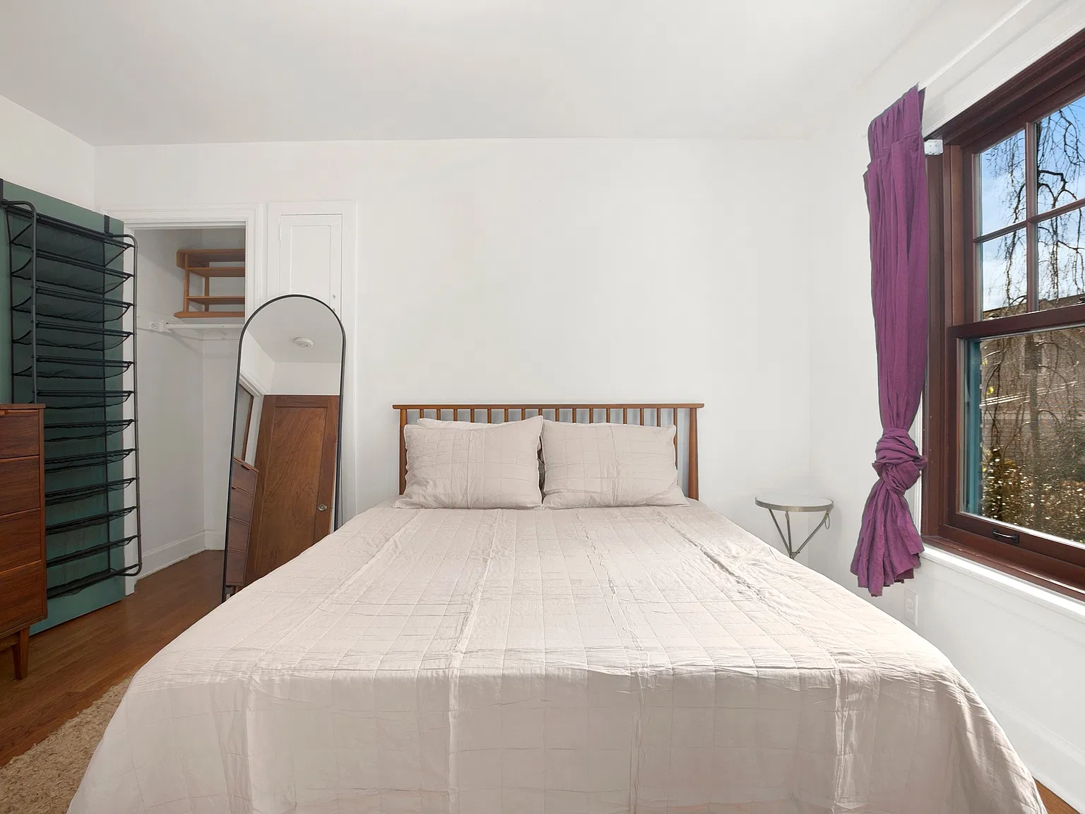 408 Bellevue Avenue East, Unit 302 - 1 — Photo 2