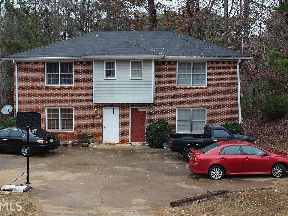 1st image of 420 Charter Ct #37