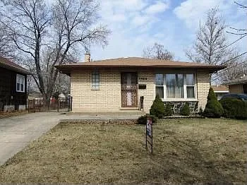 5908 Ridge Ave photo 1