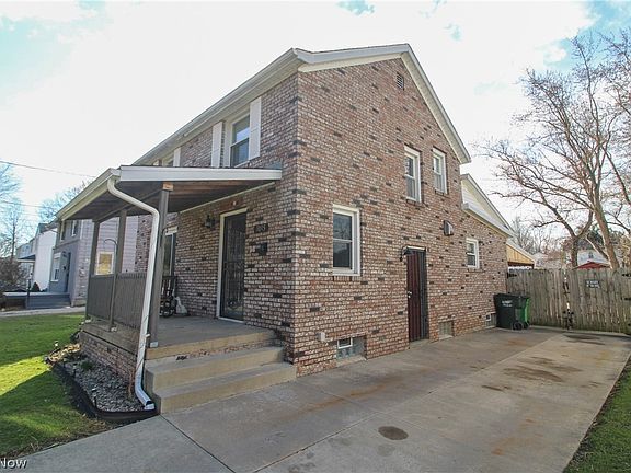 3rd image of 1015 Reed St