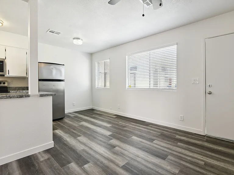 2209 S Granada Dr #C — Photo 7