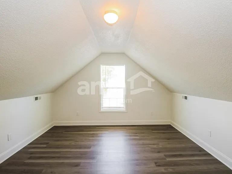 117 Delham Ct — Photo 16
