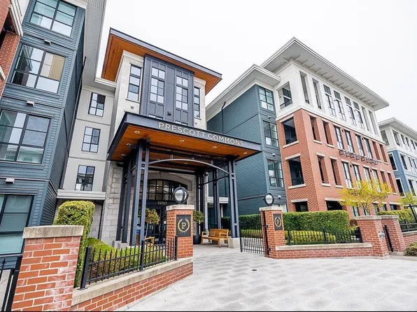 15137 33rd Ave #401, Surrey, BC V3Z 0Y1