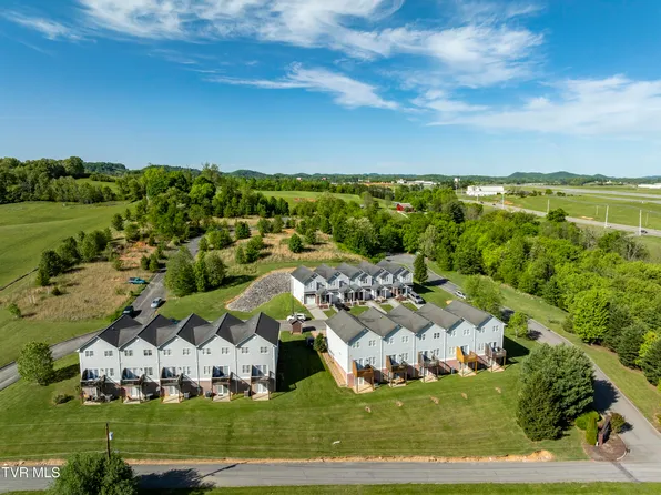 200 Deck Ln, Blountville, TN 37617