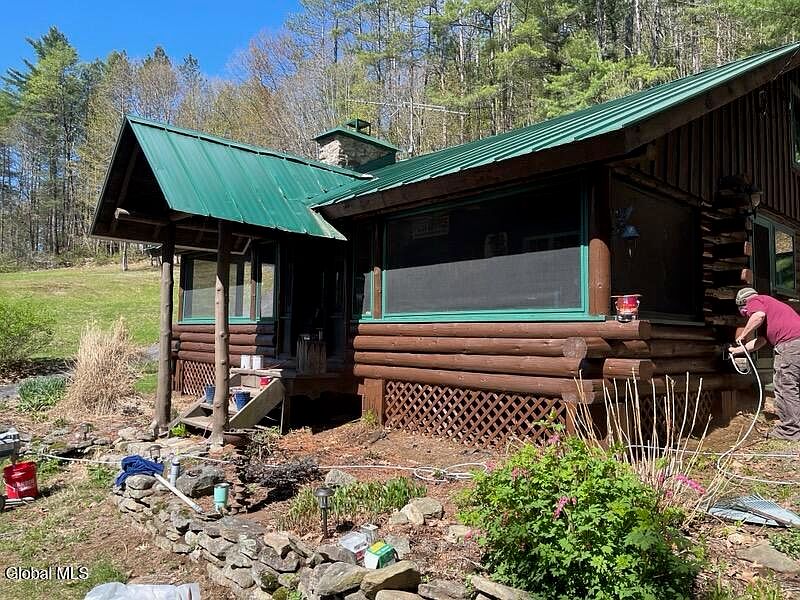 2nd image of 146 Smith Beach Road
