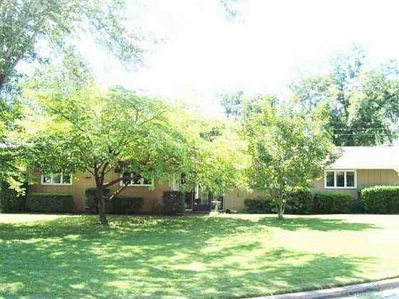 1st image of 1341 Hillcrest Dr