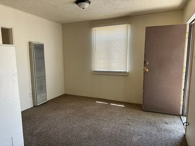 2105 Jordan Rd — Photo 4