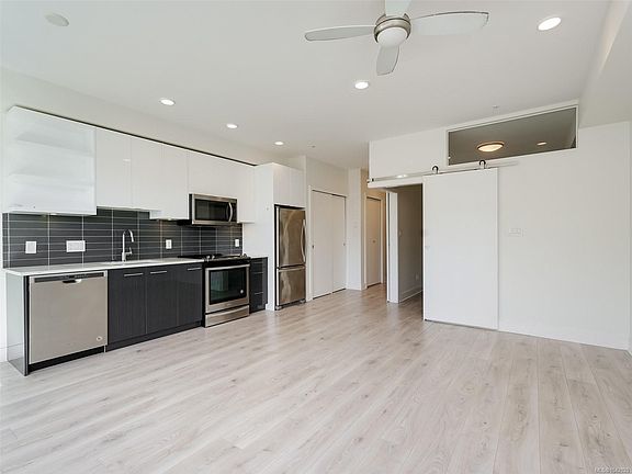 4th image of 1311 Lakepoint Way #407