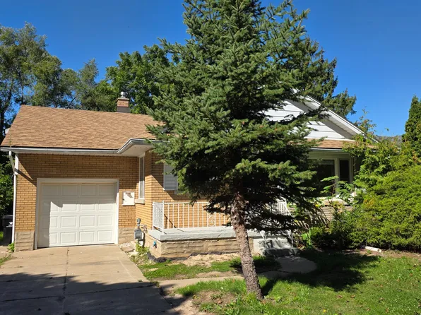 143 Elgin Cres, Waterloo, ON N2J 2S5