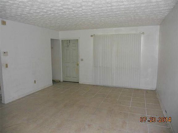 3rd image of 4056 46th Ln