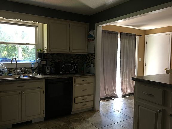 5th image of 2436 Wedgewood Dr