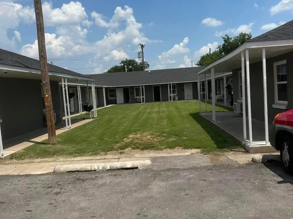 1041 N Gary Pl, Tulsa, OK 74110