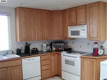 2nd image of 202 Dahlia Dr