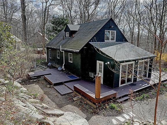 3rd image of 55 Estelle Dr