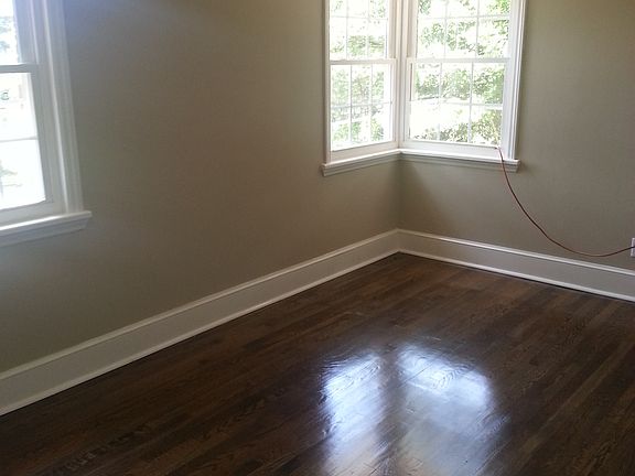 5th image of 2049 Woodcrest Cir