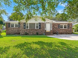 402 Hastie Dr, Goose Creek, SC 29445