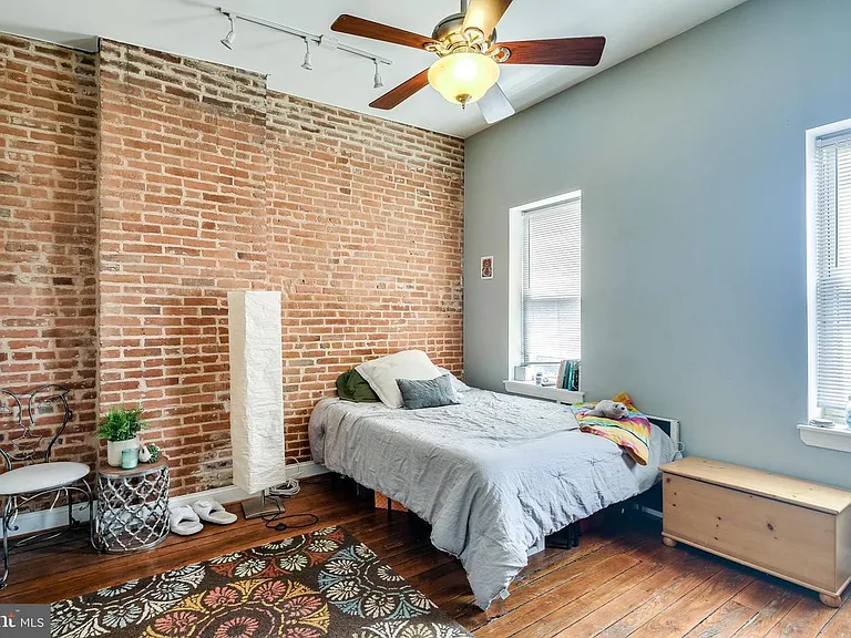 1603 Light St — Photo 13