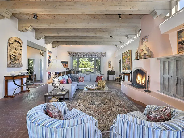 900 Paseo De La Cuma, Santa Fe, NM 87501