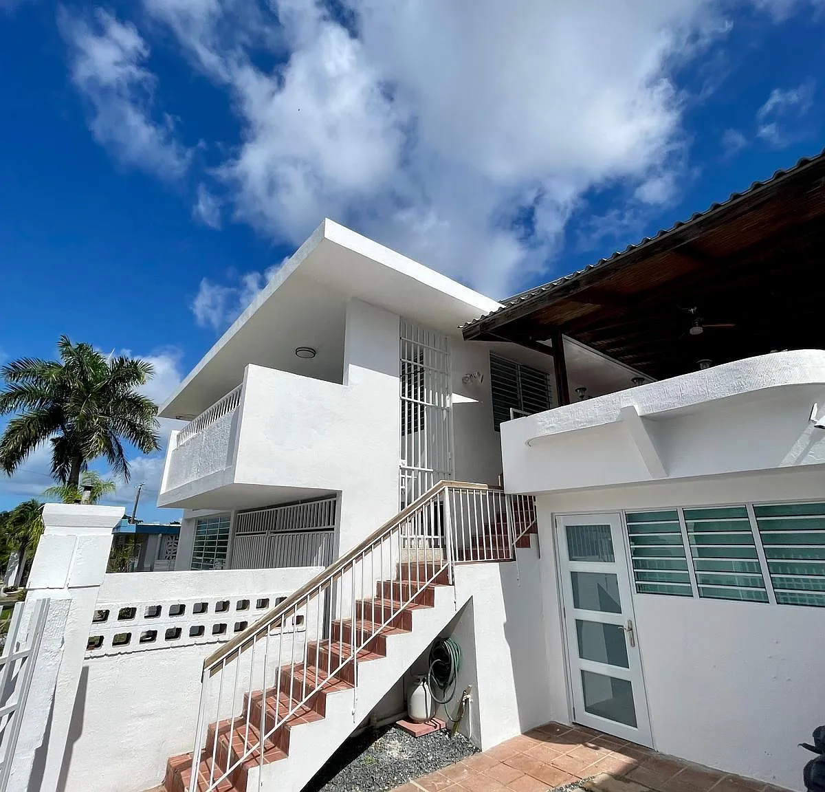 2 bed, 1.0 bath, 1200 sqft, $1,300 — Photo 2