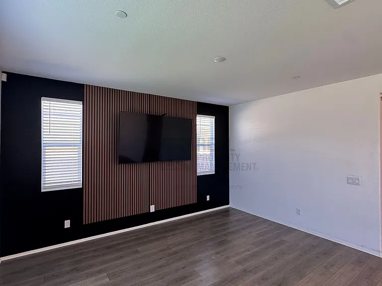 2807 Moonshimmer St — Photo 9
