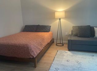 302 6th St, Union City, NJ 07087