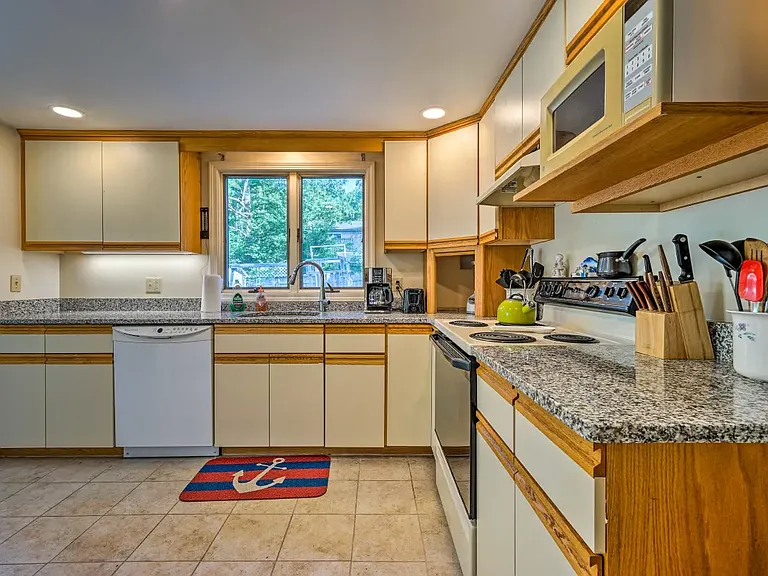 59 Tracy Ln — Photo 11