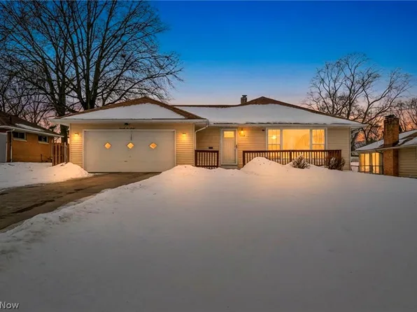 7590 Hoertz Rd, Parma, OH 44134