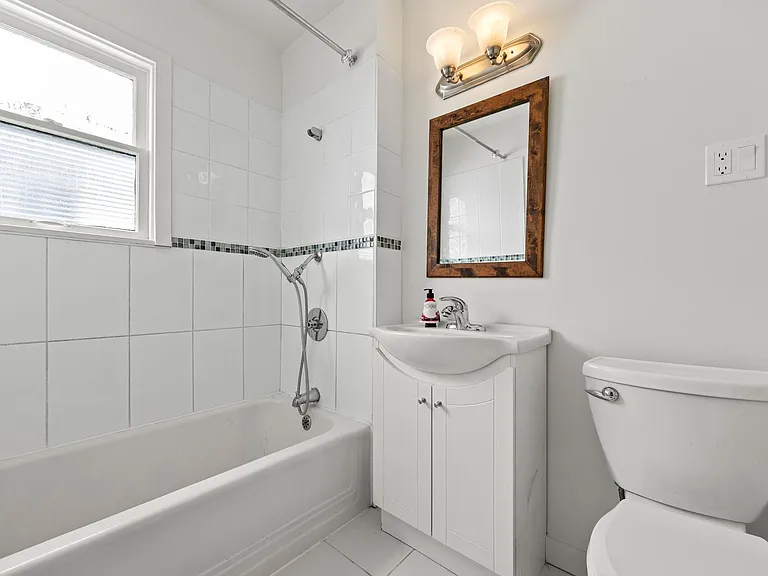 4736 Knight St — Photo 7