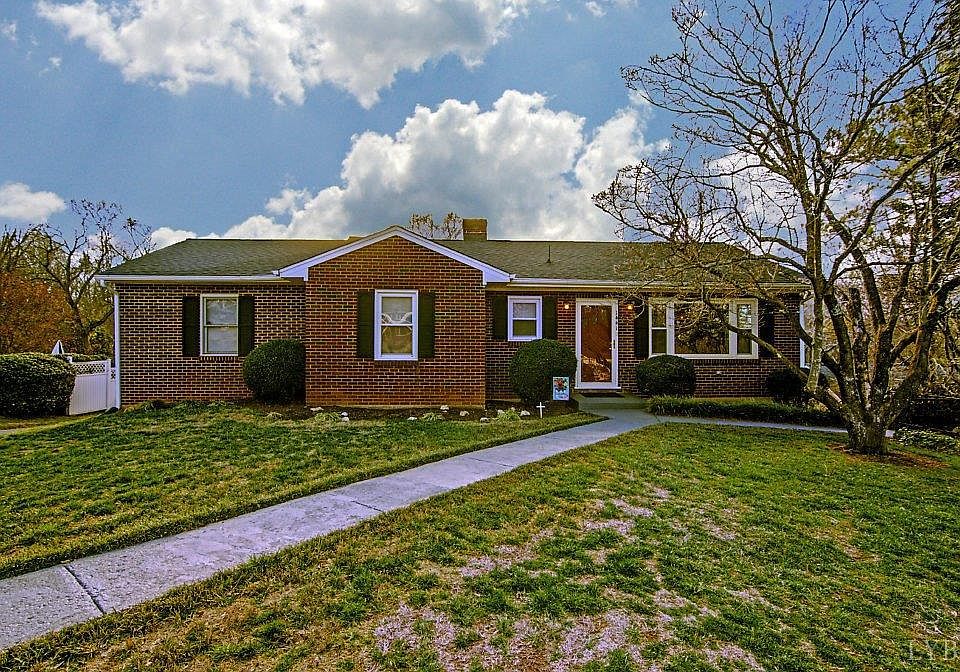 1st image of 1441 Belmont Dr