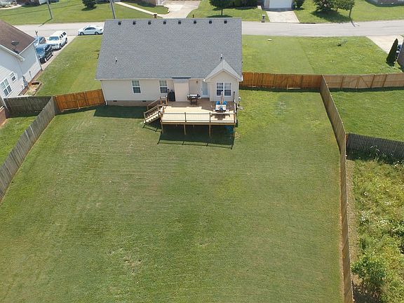 3rd image of 3675 Fieldstone Dr