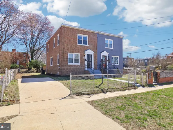 1159 Booker Dr, Capitol Heights, MD 20743