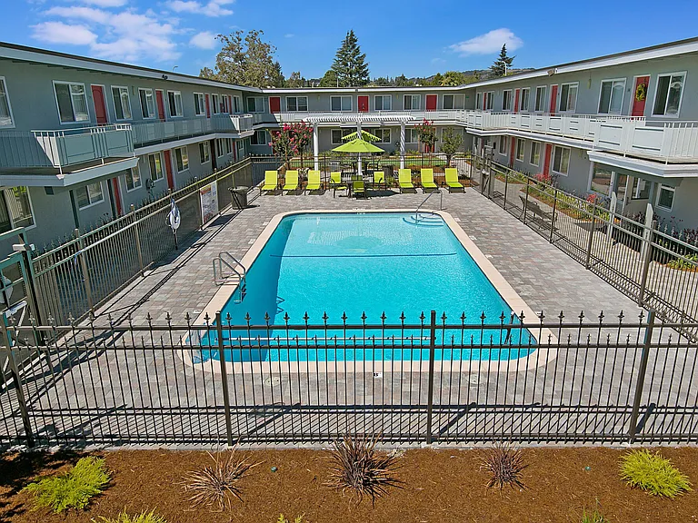 Bon Aire Apartments — Photo 84