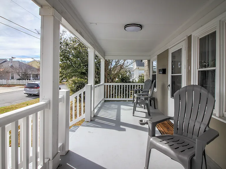 1206 Shepard St — Photo 3