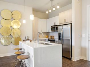 555 Ross, Dallas, TX 75202