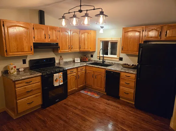 33 Leisure Ln, Belmont, NH 03220