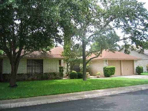 1st image of 19611 ENCINO KNOLL