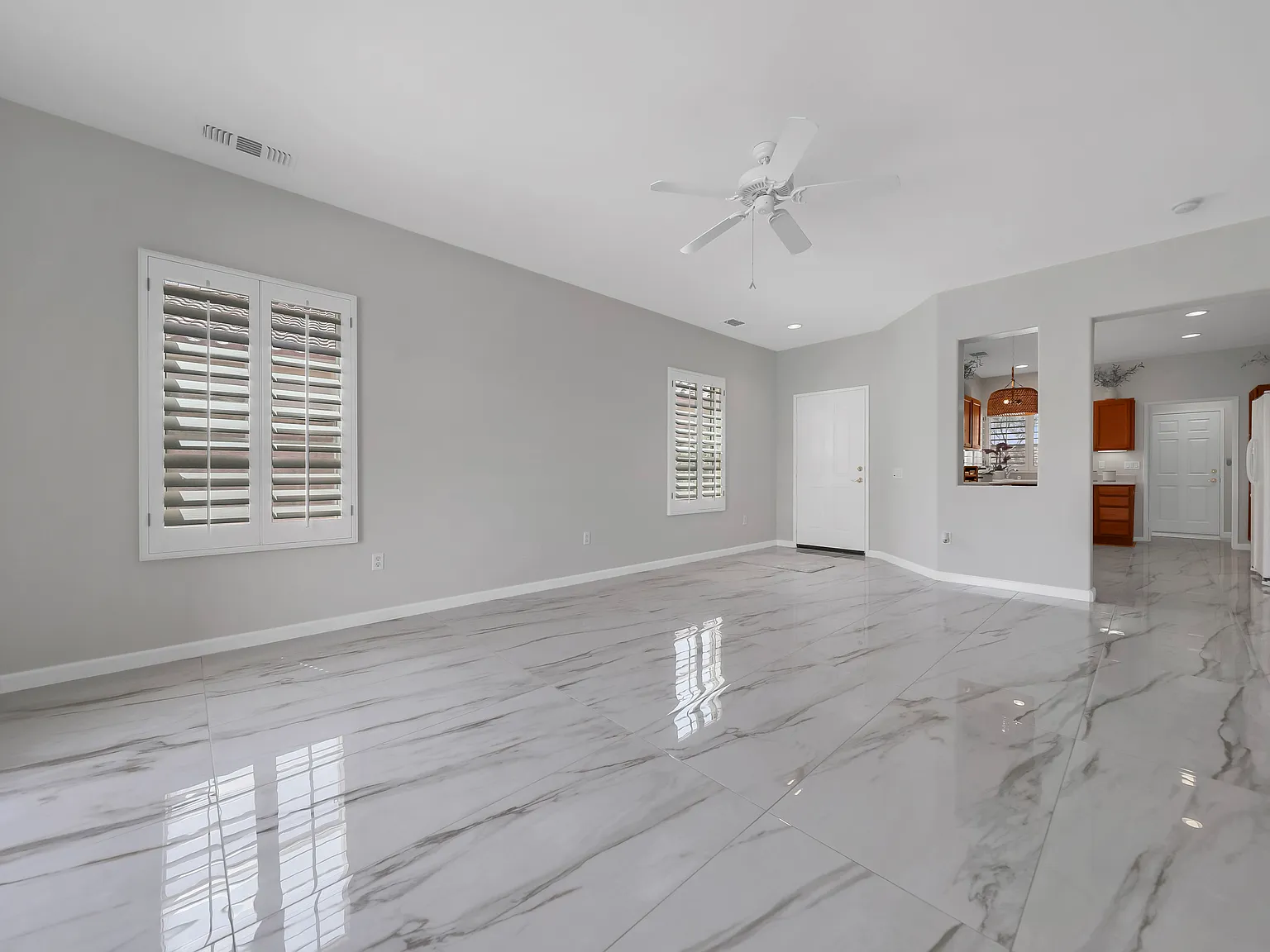 2 bed, 1160 sqft, $3,100 — Photo 3