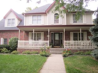 6817 Beaver Creek Ln, Lincoln, NE 68516