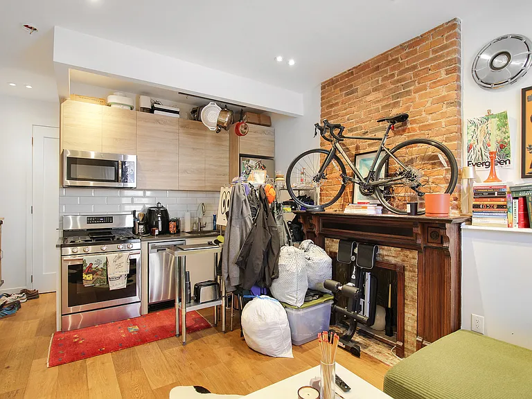 1185 Dean St #2R — Photo 7