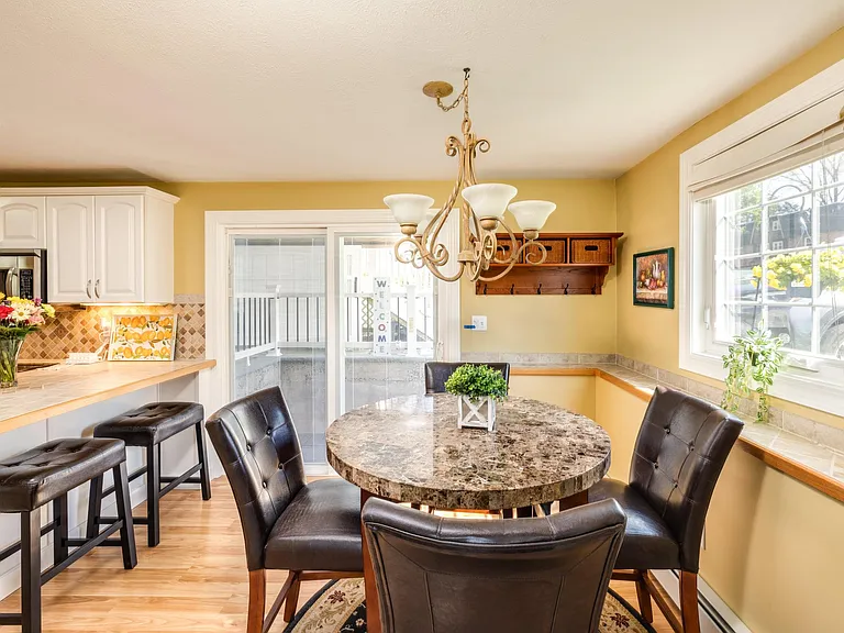 71 Maxwell Dr — Photo 7