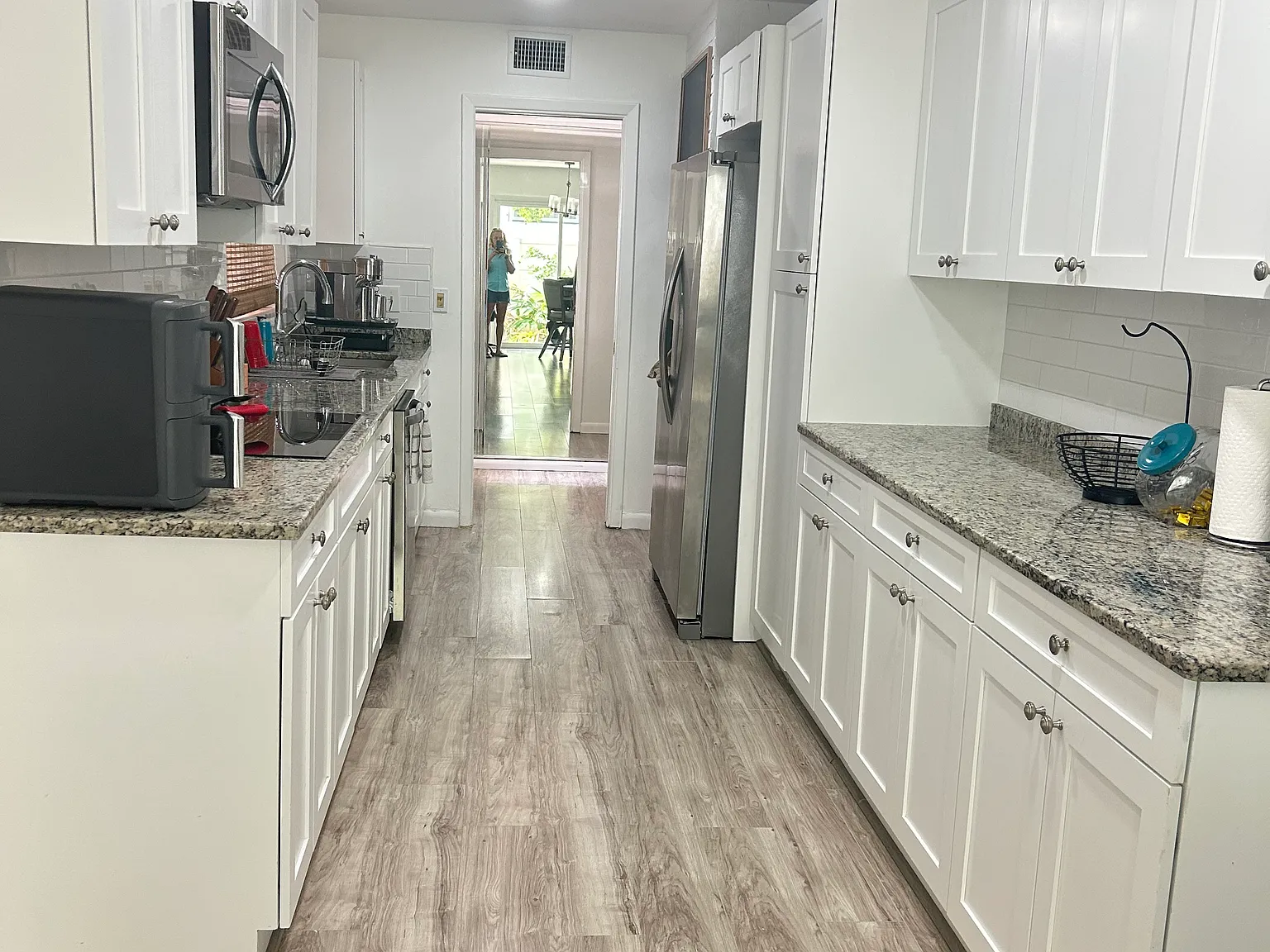 4 bed, 1966 sqft, $4,500 — Photo 3