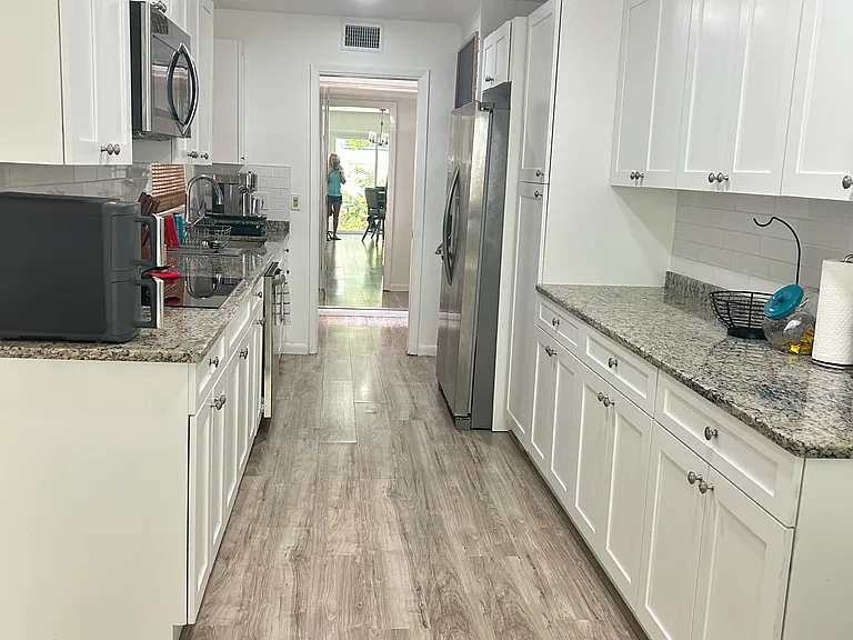 3942 W Eden Roc Cir — Photo 3