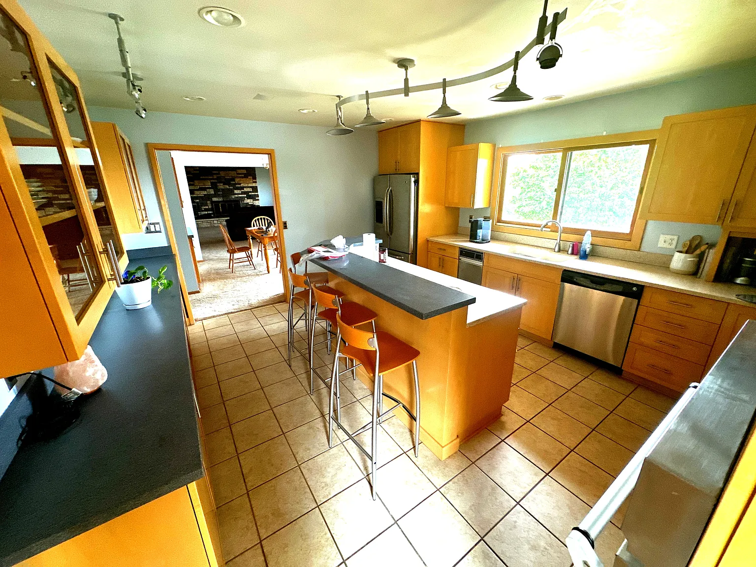 2750 Greenbriar Drive - 1 — Photo 4