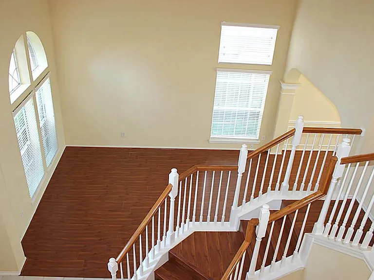 4614 Forest Home Dr — Photo 9
